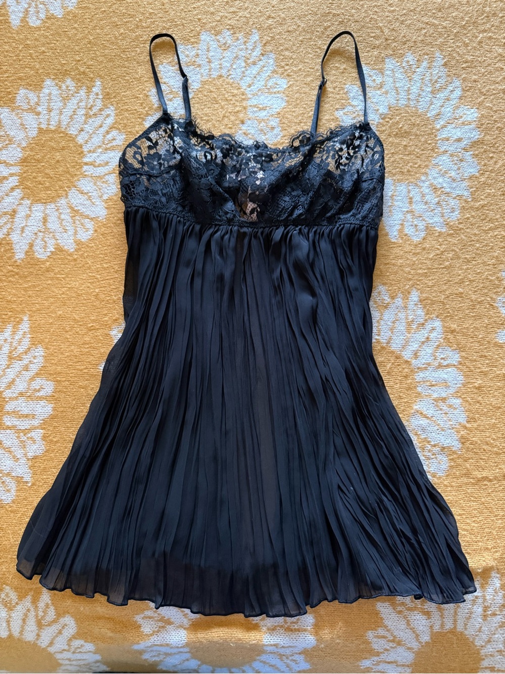 Victoria's Secret Black Lace Babydoll Chemise — Size M